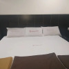 Отель Iroomz Hotel Adhikar, фото 7