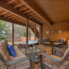 Отель The Grizzly - Four Bedroom Home, фото 12