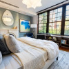 Отель E10-3 I 3BR 2 5 BATHS Designer East Village Townhouse TRIPLEX, фото 5