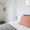 Отель Modern Townhouse - Free Gated Parking - City Centre - 5 ! By Hinkley Homes Short Lets & Serviced Acc, фото 5