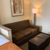 Отель Comfort Suites Columbus State University Area, фото 7