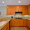 Отель Timbers 1055, фото 6