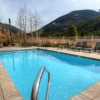 Отель Red Hawk Townhomes 4 Bedroom - 200 Yards to Gondola!, фото 13