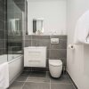 Отель Royal Crescent Apartments Vittrum Suites в Саутгемптоне