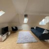 Отель Central top Floor 2-bed Apartment in Swindon, фото 5