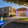 Отель Days Inn by Wyndham San Antonio Near Fiesta Park, фото 1