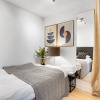 Отель Sanders Leaves - Cute 1-bdr Apt w Terrace, фото 19
