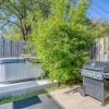 Отель Charmer Close To Dt Austin- Large 4bd/3ba + Hottub 4 Bedroom Home, фото 1