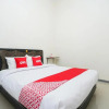Отель OYO 2968 Cahaya Residence Surabaya Near RSU National Hospital Kota Surabaya, фото 7