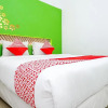 Отель OYO 231 Hotel Andita Syariah, фото 8