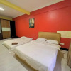 Отель VACATION HOME PENTHOUSE MARINA COURT CONDO RESORT KOTA KINABALU 5 bedrooms 15 pax, фото 7