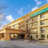 Отель La Quinta Inn & Suites by Wyndham Chicago Tinley Park, фото 1