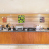 Отель La Quinta Inn & Suites by Wyndham Woodburn, фото 10