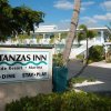 Отель Matanzas Inn Bayside Resort and Marina в Форт-Майерсе - пляже
