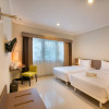 Отель Whiz Prime Hotel Darmo Harapan Surabaya, фото 6