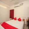Отель OYO 24052 Flagship Covelong Residency, фото 4