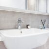 Отель Newly Built 2 Bed Apartment By London City Airport, фото 9