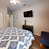 Отель Aqua Bella 3 Bedrooms 2.5 Bathrooms Condo, фото 5