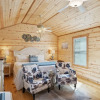 Отель Stunning Cabin Right on Main St!, фото 4