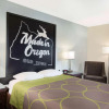 Отель Gateway Inn & Suites, фото 7
