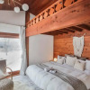 Отель Boutique Chalet sleeps 10 - Wasabi Wonderland, фото 15