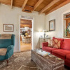 Отель Amorosa Cottage 3 Bedroom Home by RedAwning, фото 7
