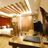 Отель Pufengtang Wooden Art Hotel, фото 1