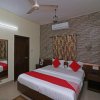 Отель Madhu Residency 2 By OYO Rooms, фото 6