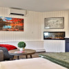 Отель Connecting Studio Condos W/ Kitchenette, Fireplace, Ac, Washer. Great For Kids & Couples! 211/2 2 Be, фото 18