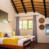 Отель Inyamatane 227B Kruger Park Lodge, фото 4