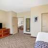 Отель La Quinta Inn & Suites by Wyndham Corpus Christi Northwest, фото 35
