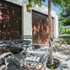 Отель Elegant Home in the Heart of LA 2 Bedrooms 1 Bathroom Duplex, фото 16