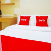 Отель Super OYO Flagship 90723 Berlima Guest House Syariah, фото 4