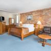 Отель Howard Johnson Hotel Yorkville, фото 7