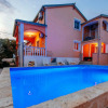 Отель Beautiful Holiday Home in Maslenica Near Beach