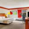 Отель La Quinta Inn & Suites by Wyndham Raleigh Crabtree, фото 7