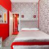 Отель Cozy studio for couple near Polytechnic University, фото 1