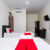 Отель RedDoorz Syariah near RS Hermina Yogyakarta, фото 7