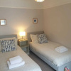 Отель Sunset House - Whitby Townhouse Near the sea Sleeps 8, фото 6