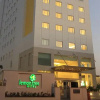 Отель Lemon Tree Premier - Ulsoor Lake, Bengaluru - 3 Nights, Bangalore, India, фото 1