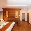 Отель The Golden Lake Hotel, фото 7