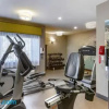 Отель Mainstay Suites At Metro Center, фото 19
