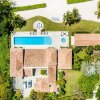 Отель Villa Mora by Grand Cayman Villas & Condos в Джорджтауне