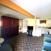 Отель Lakeshore Suites, фото 2