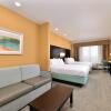 Отель Holiday Inn Express & Suites Austin South, an IHG Hotel, фото 5