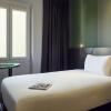 Отель Hôtel Ibis Styles Marseille Vieux Port, фото 3
