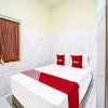 Отель OYO Life 91884 Kost Kusuma Dewi Syariah, фото 3