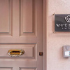 Отель White&Gray Apartment, фото 21