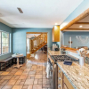 Отель Bearpaw by Avantstay Hot Tub, 10 Min to Lake, фото 10