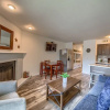 Отель Grandma's River Haus       Rrc A108 1 Bedroom Condo by RedAwning, фото 11